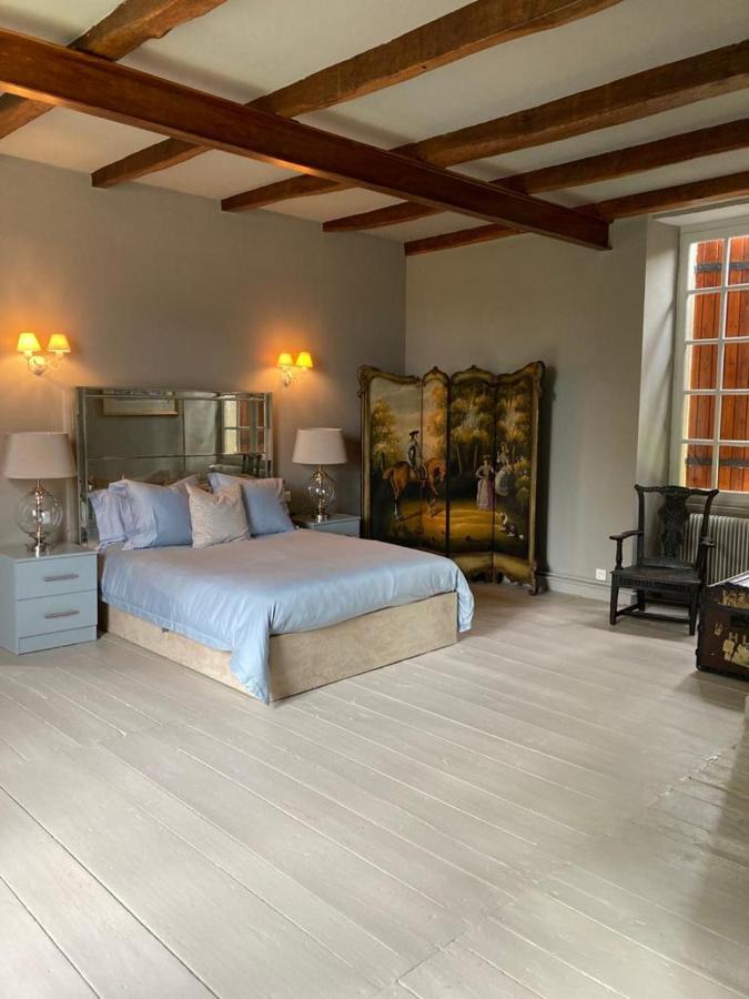 Le Petit Manoir Bed & Breakfast Brux Екстериор снимка