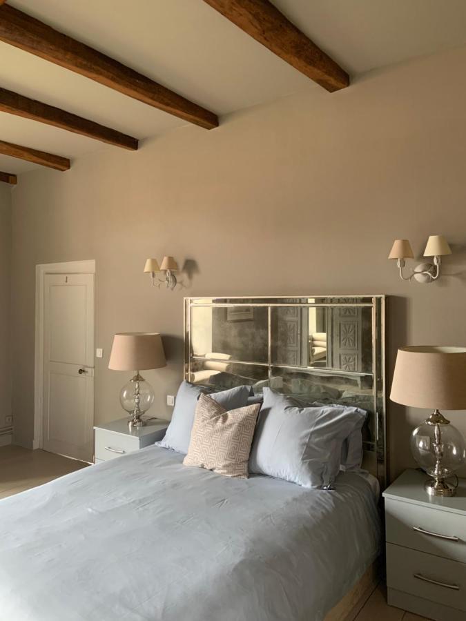 Le Petit Manoir Bed & Breakfast Brux Екстериор снимка
