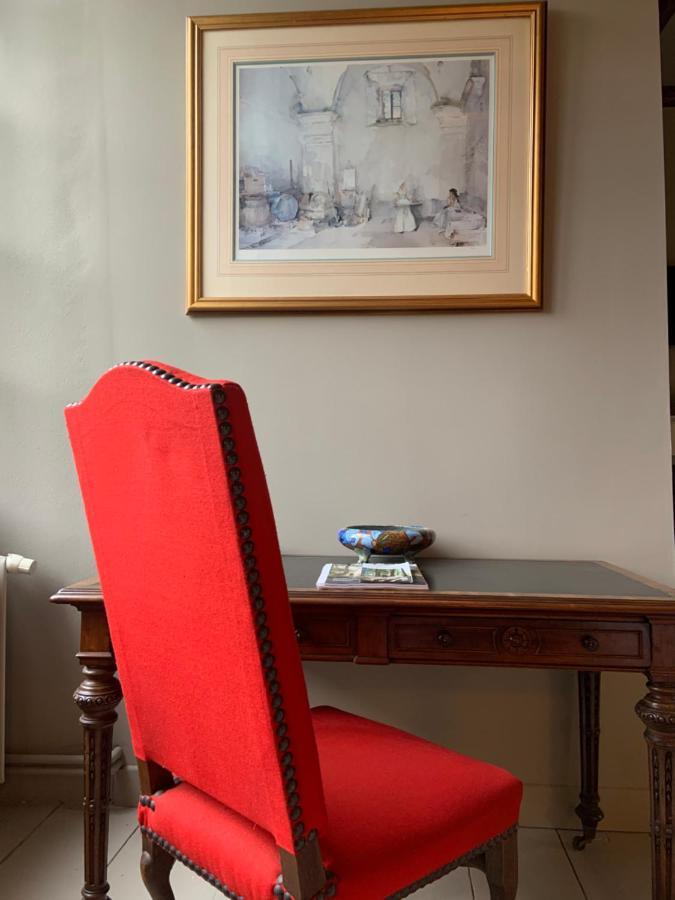 Le Petit Manoir Bed & Breakfast Brux Екстериор снимка